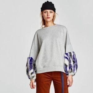 NEW ZARA Oversized Light grey pullover, faux fur balloon sleeves, womens large